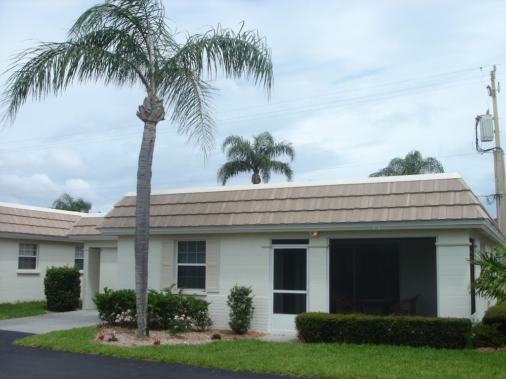 photo 1 of Island House Beach Resort V32 by RedAwning