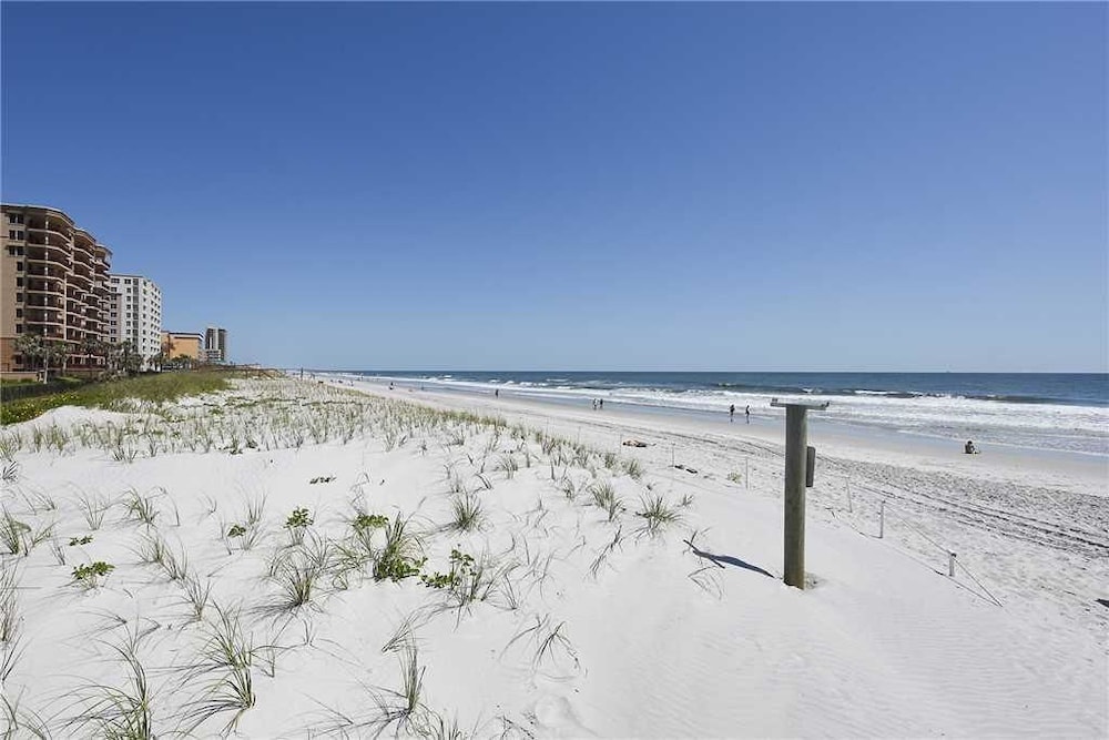 photo 1 of Jacksonville Beachdrifter 406