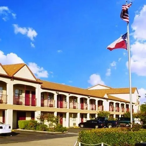 photo 1 of Kingsley Inn Suites