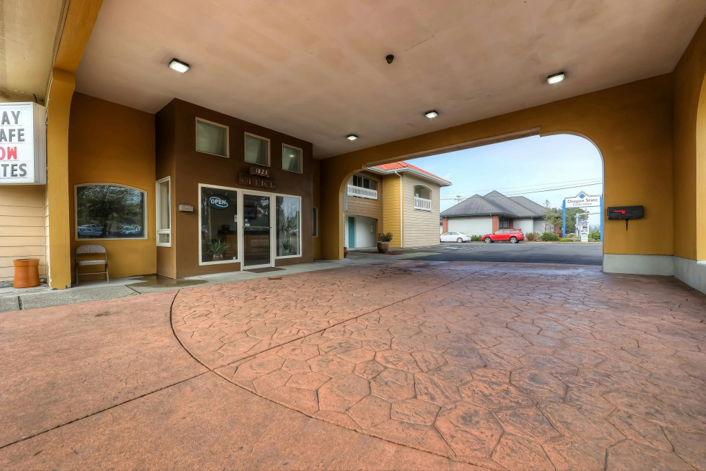 photo 1 of Newport Inn By OYO - Hwy 101