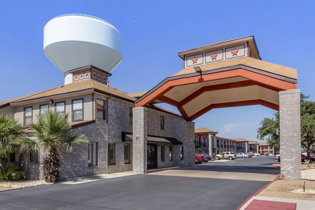 photo 1 of Econo Lodge Near Lackland Air Force Base - SeaWorld