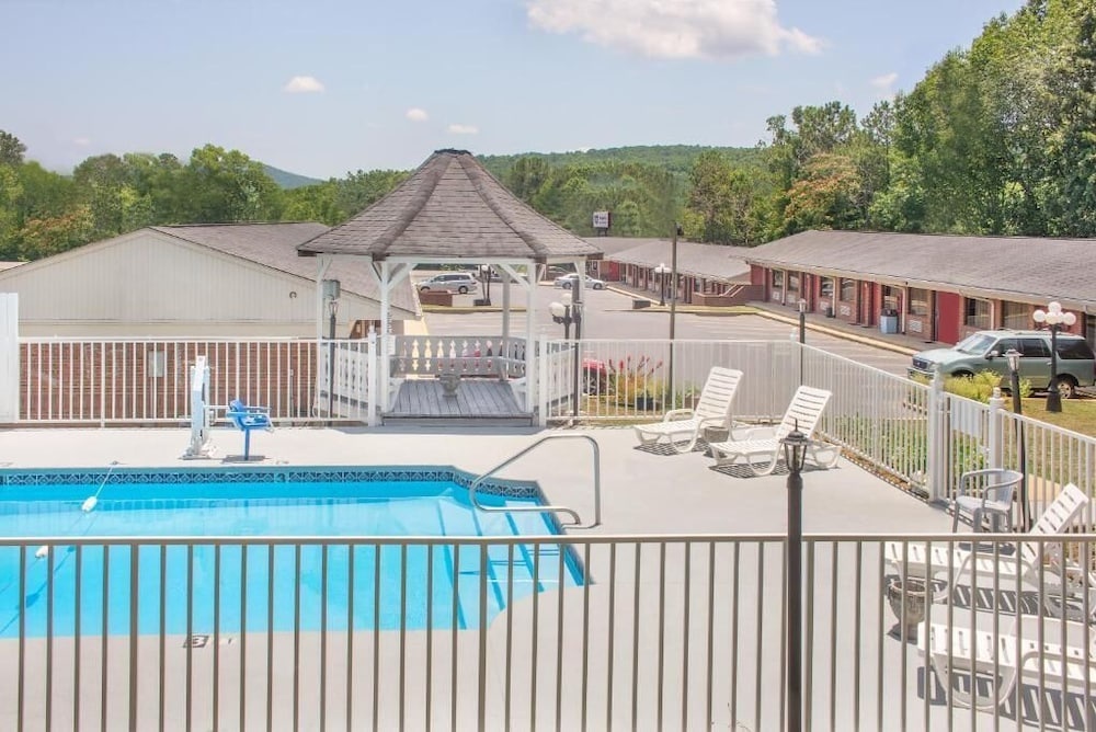 photo 1 of Knights Inn & Suites Anniston Oxford Area