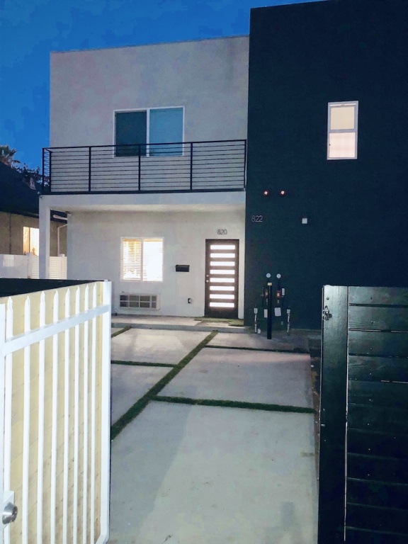 photo 1 of LA Bed Rentals