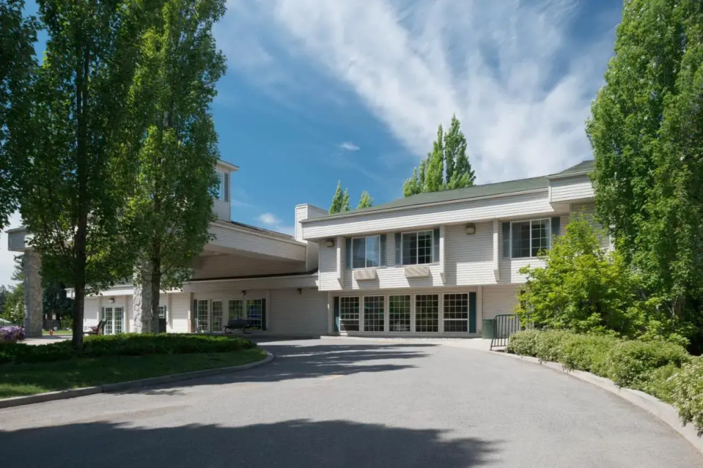 photo 1 of Baymont by Wyndham Coeur d'Alene