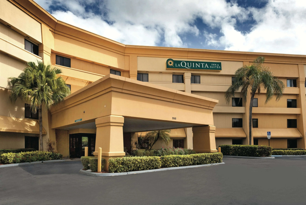 photo 1 of La Quinta Inn & Suites by Wyndham Miami Airport East