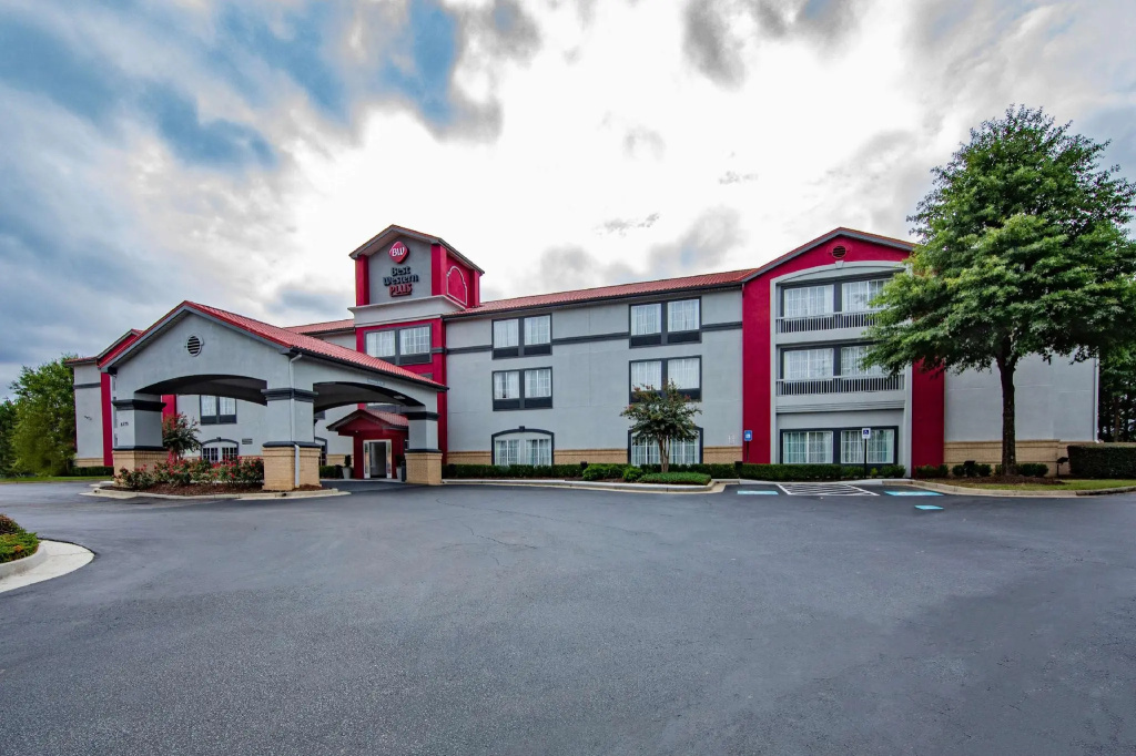 photo 1 of City Express by Marriott Duluth
