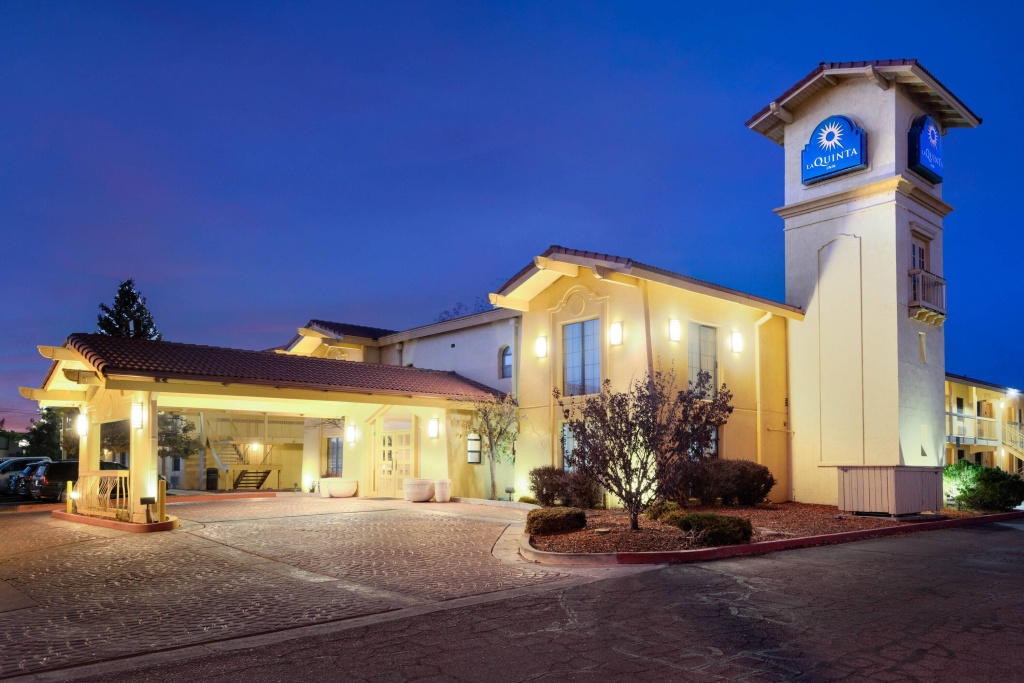 photo 1 of La Quinta Inn Farmington
