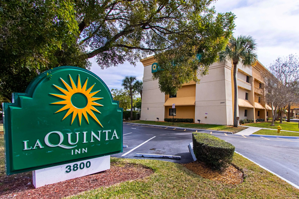 photo 1 of La Quinta Inn by Wyndham Ft. Lauderdale Tamarac East