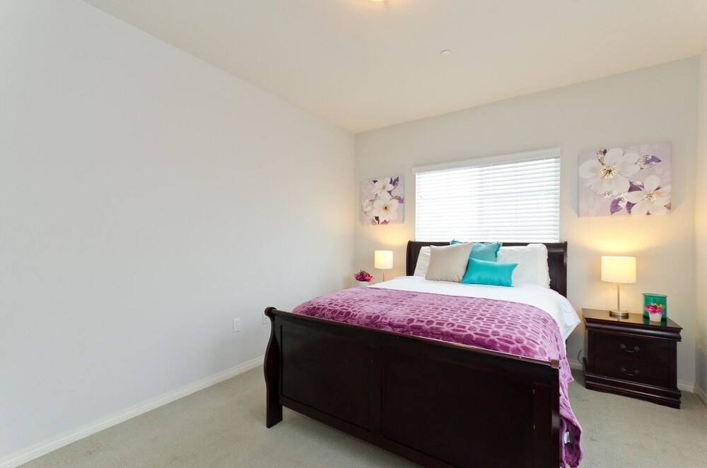 photo 1 of LA007 3 Bedroom Apartment By Senstay