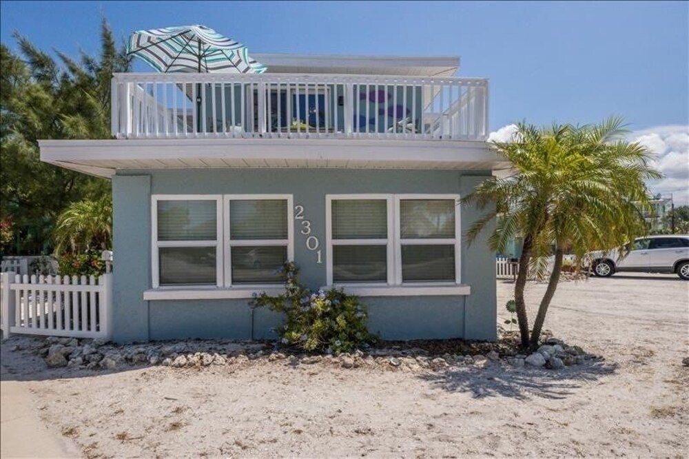 photo 1 of Lazy Daisy 2 Bedrooms 1 Bathroom Villa