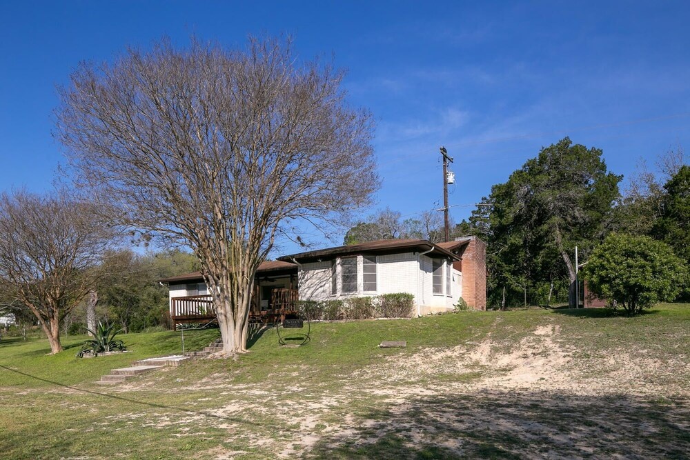 photo 1 of Lazy Southern Getaway RR 7252B 7 Bedroom Home by RedAwning