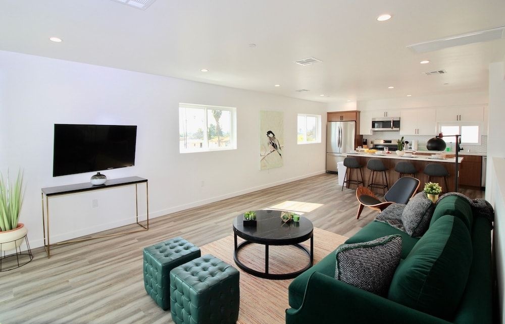 photo 1 of Los Angeles Villas 3BR 3BT Parking