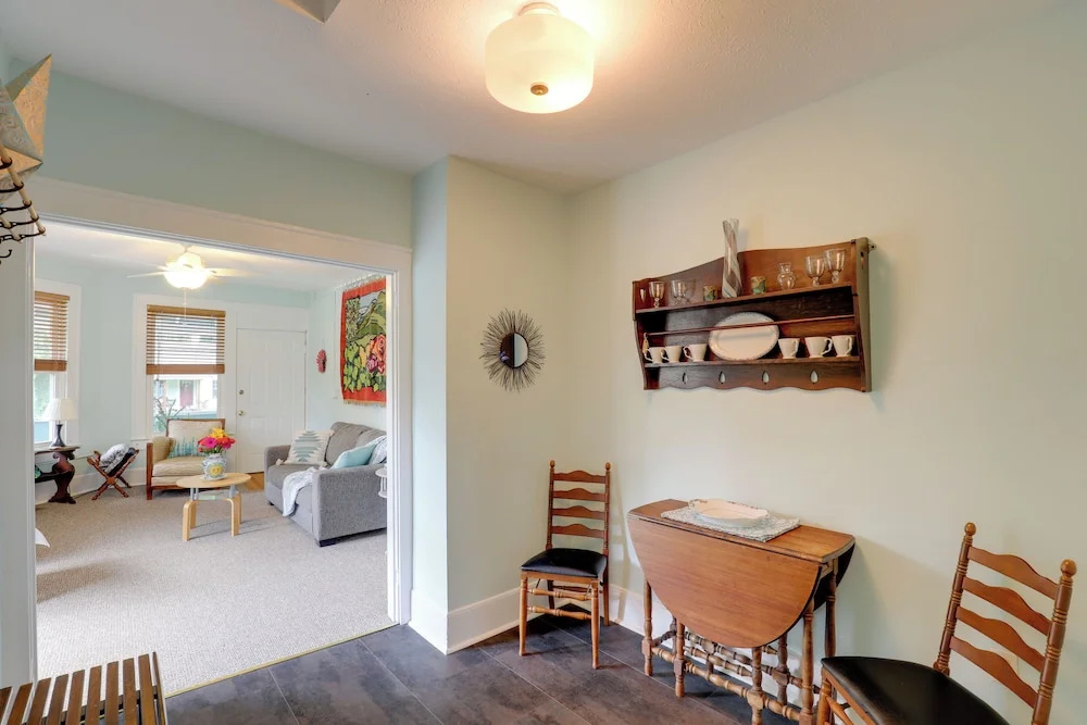 photo 1 of Lovely Hendersonville Retreat ~ 1 Mi to Downtown!