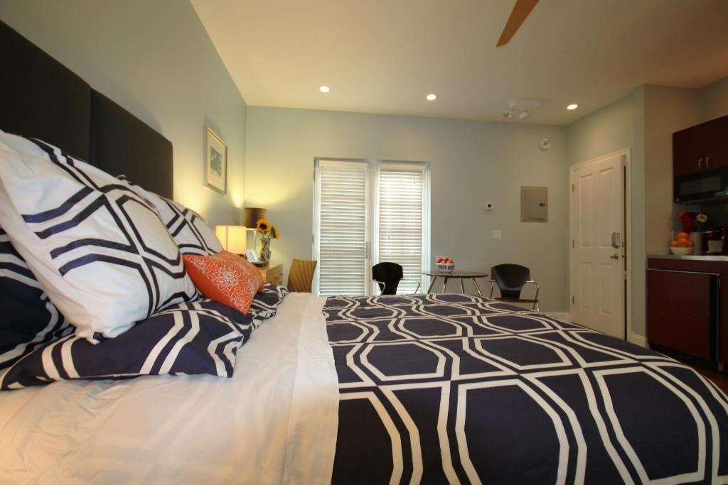 photo 1 of Magnolia Coach House