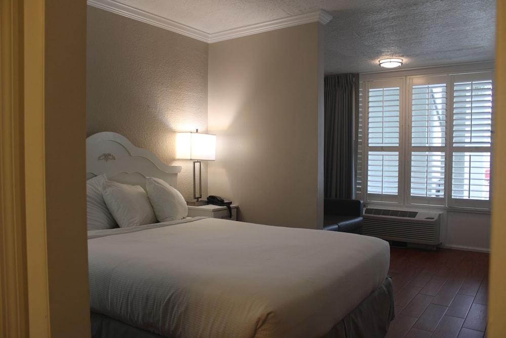 photo 1 of Melbourne All Suites V=Mini Hotel
