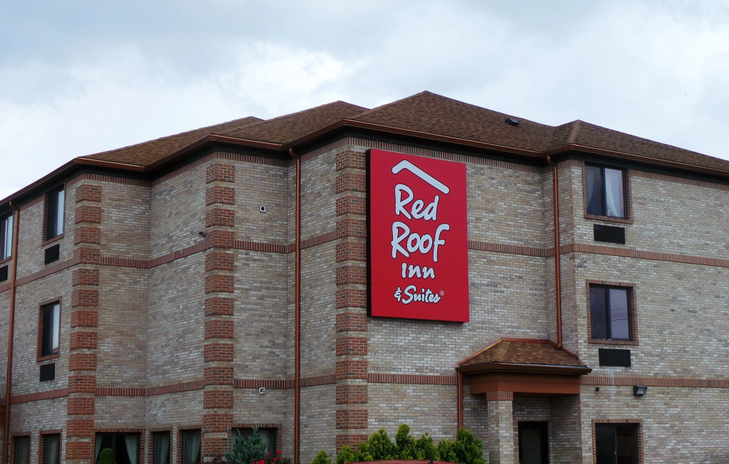 photo 1 of Red Roof Inn & Suites Detroit-Melvindale/ Dearborn