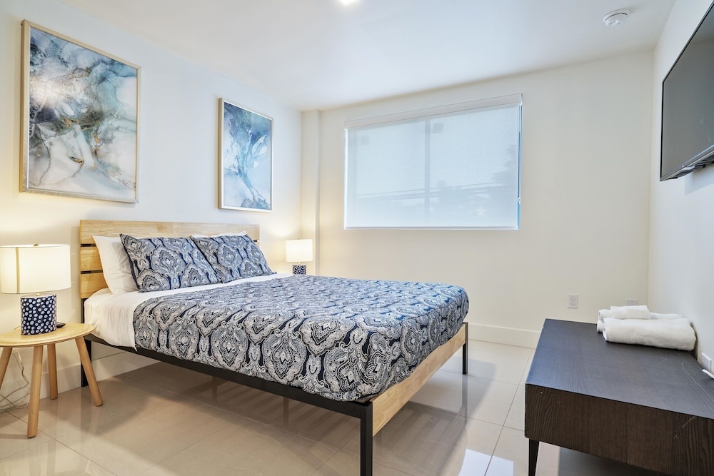 photo 1 of Miami Suite 206