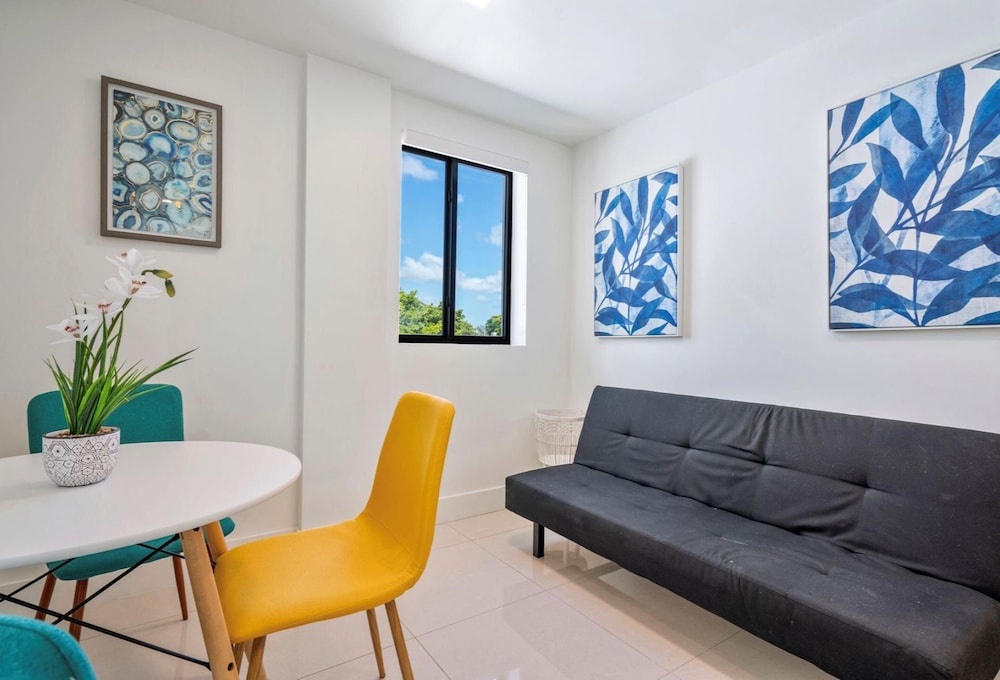 photo 1 of Miami Suite 302