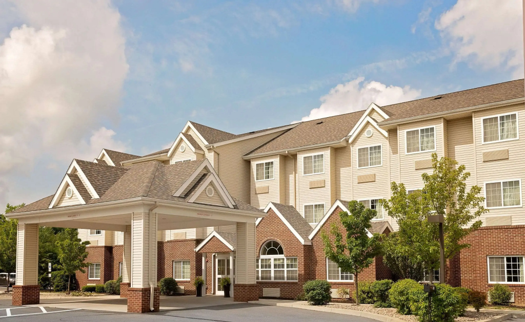 photo 1 of Microtel Inn & Suites by Wyndham Geneva