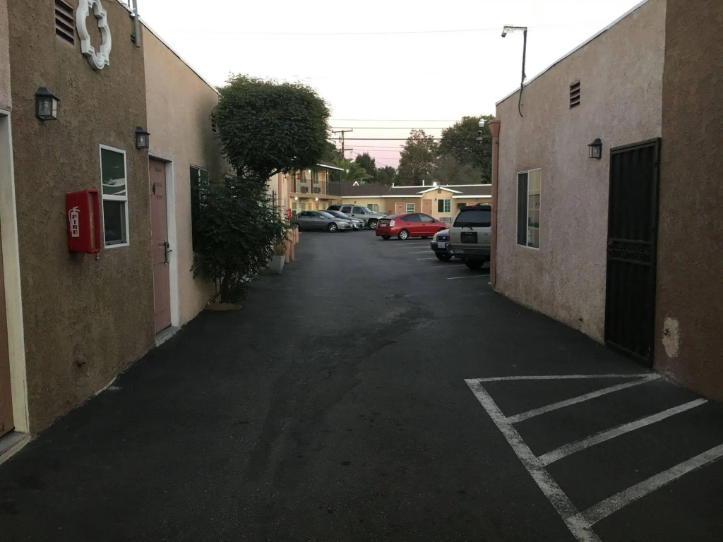 photo 1 of Mission Motel