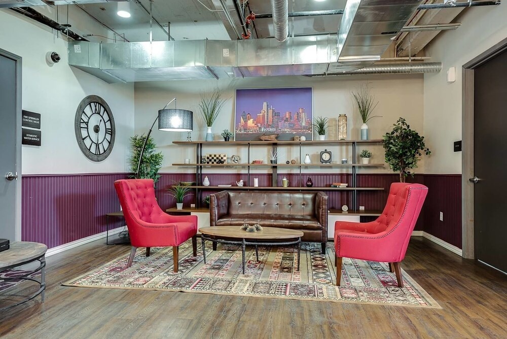 photo 1 of Modern 1bd in the Core of Downtown