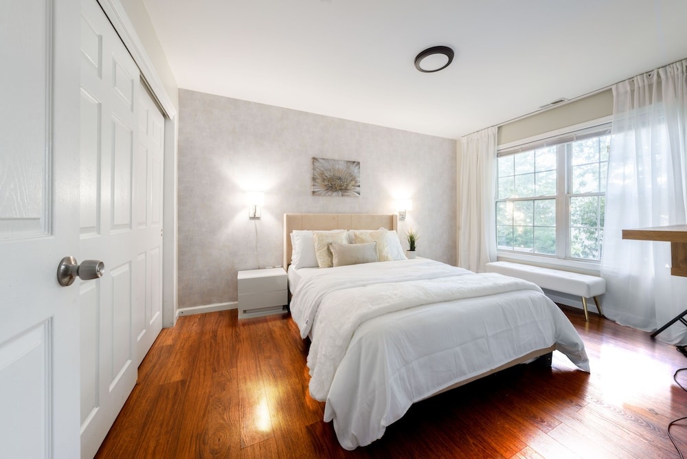 photo 1 of Modern Luxury Home near NYC FreeParking