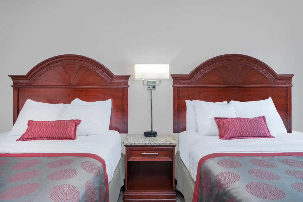 photo 1 of Americas Best Value Inn Edgewood
