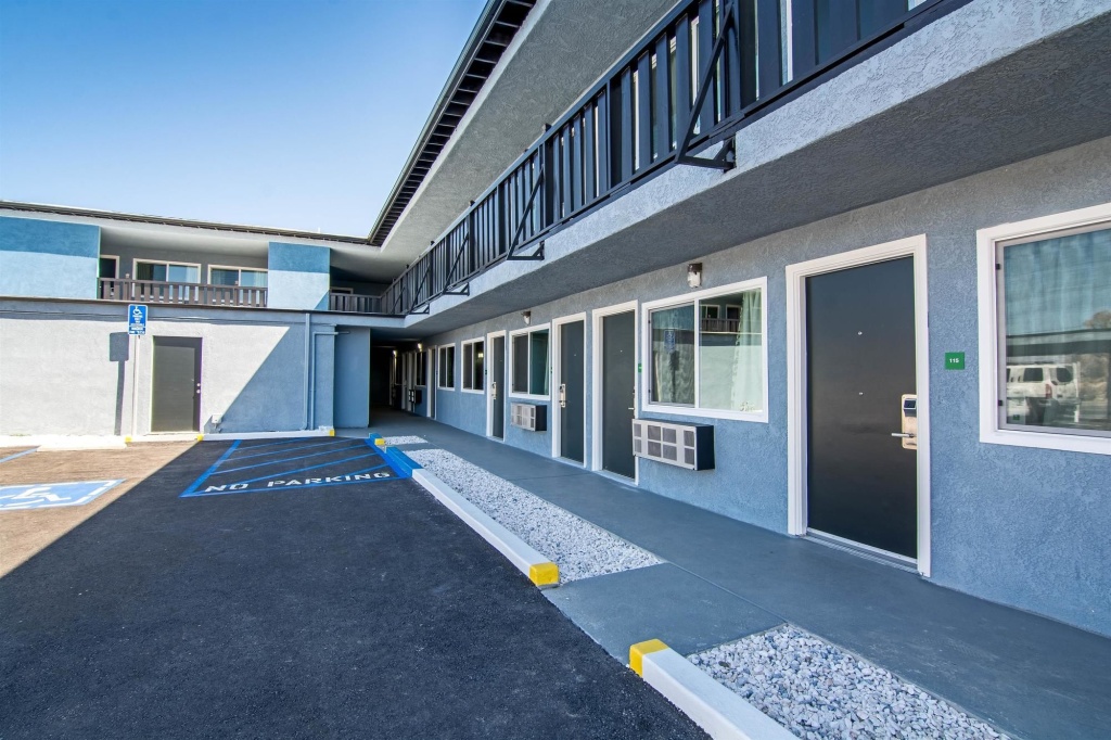 photo 1 of Motel 6 Ridgecrest, CA - China Lake