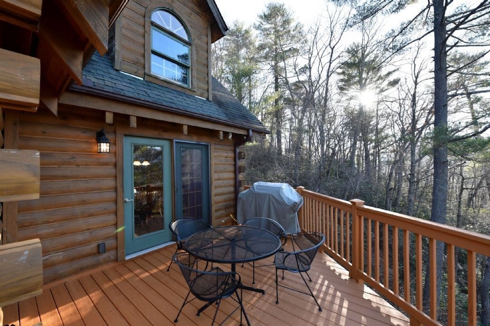 photo 1 of Mountain Oaks Cabin - 3 Br Home