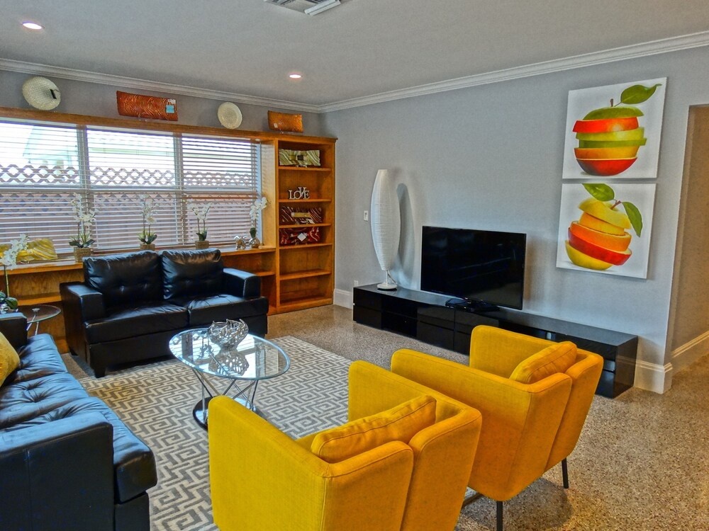 photo 1 of New Modern Family Villa