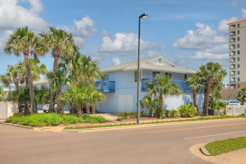 photo 1 of Oceanview 4 Balconies! Opulent Blue #6 Sleeps 8