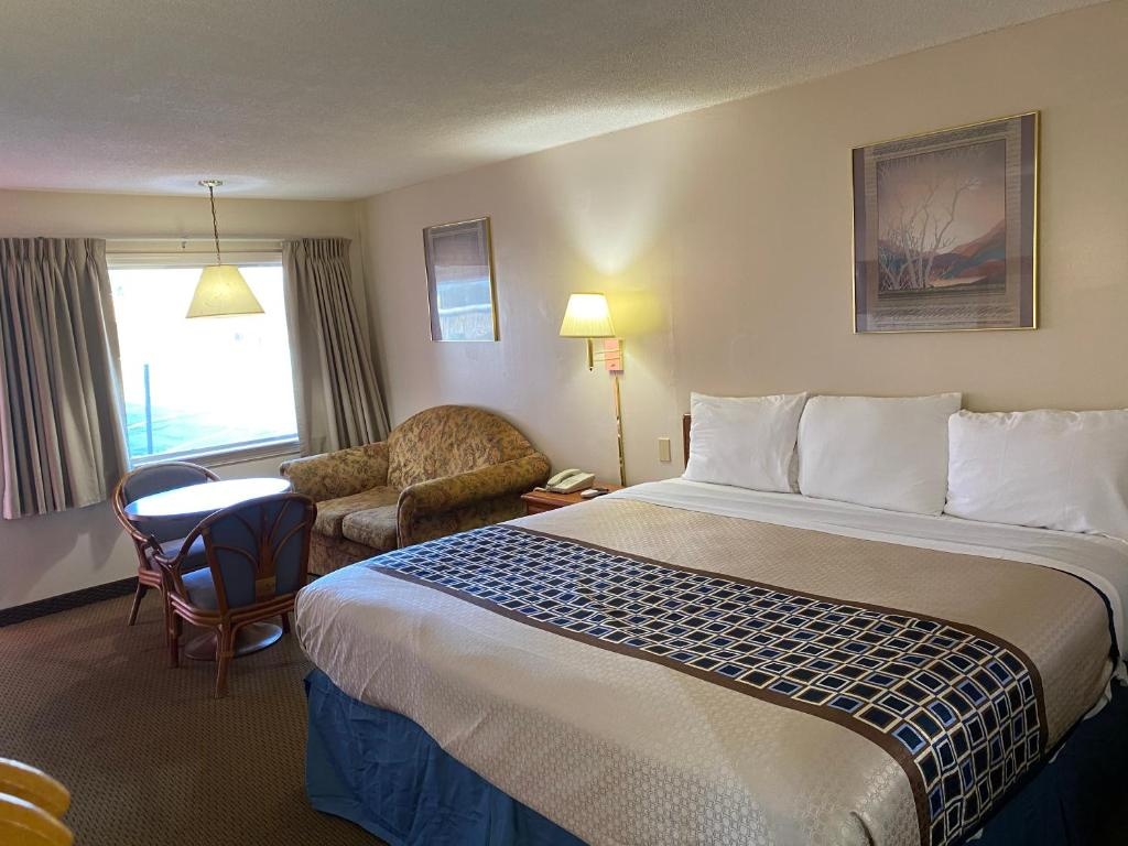 photo 1 of Parkview Motel