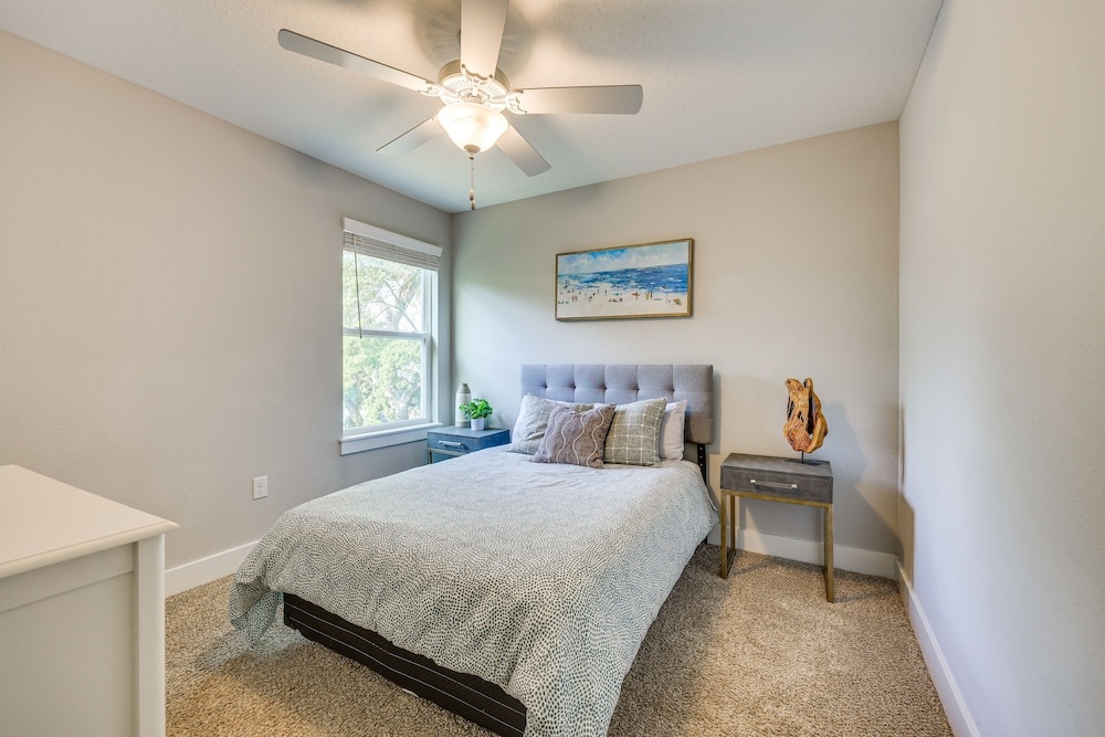 photo 1 of Pet-friendly Townhome, 1 Mi to Southbank Riverwalk