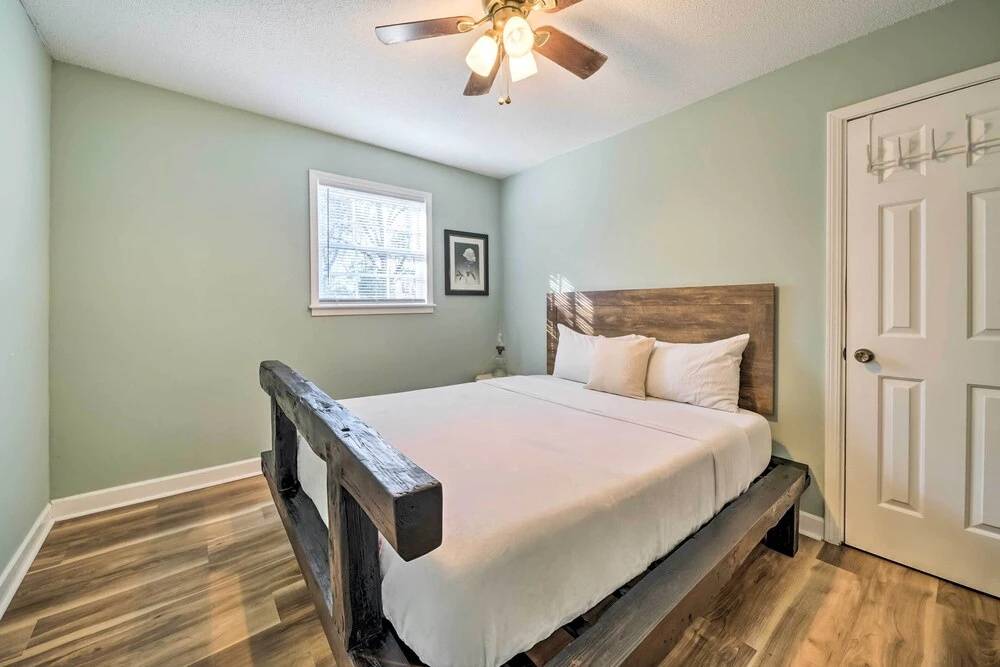 photo 1 of Pet-friendly Wilmington Home ~ 5 Mi to Beach!