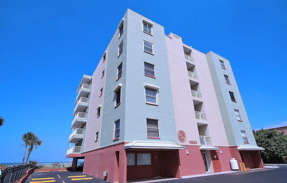 photo 1 of Pointe 502