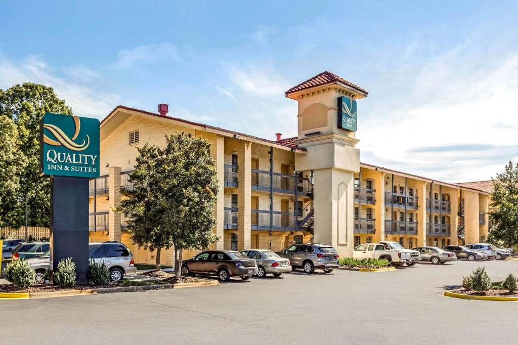 photo 1 of Quality Inn Charlotte Airport