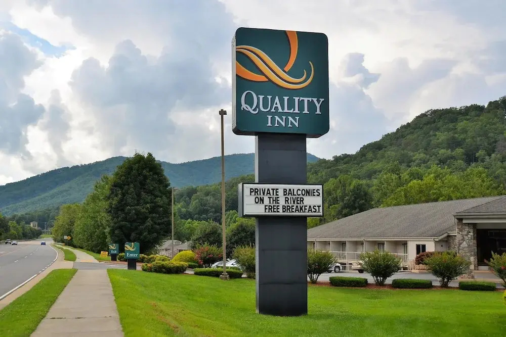 photo 1 of Quality Inn Cherokee Riverside