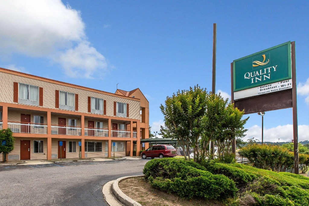 photo 1 of Quality Inn Homewood