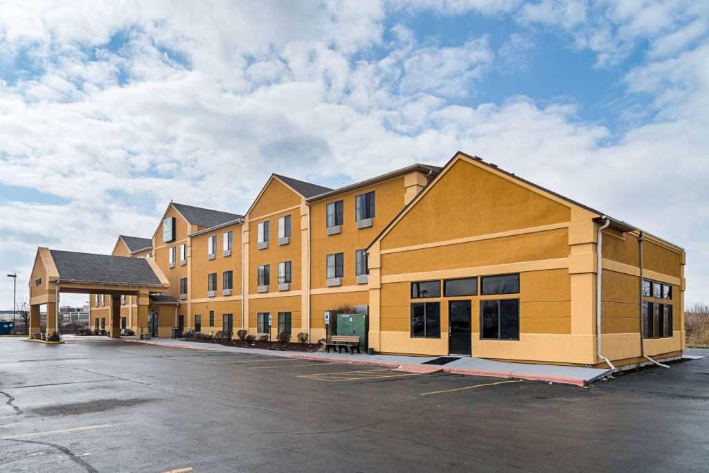 photo 1 of Quality Inn & Suites