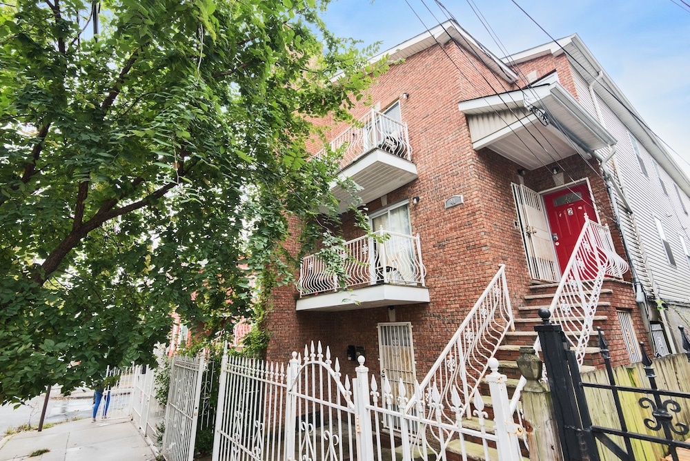 photo 1 of Racpanos Modern Stay on Union Street