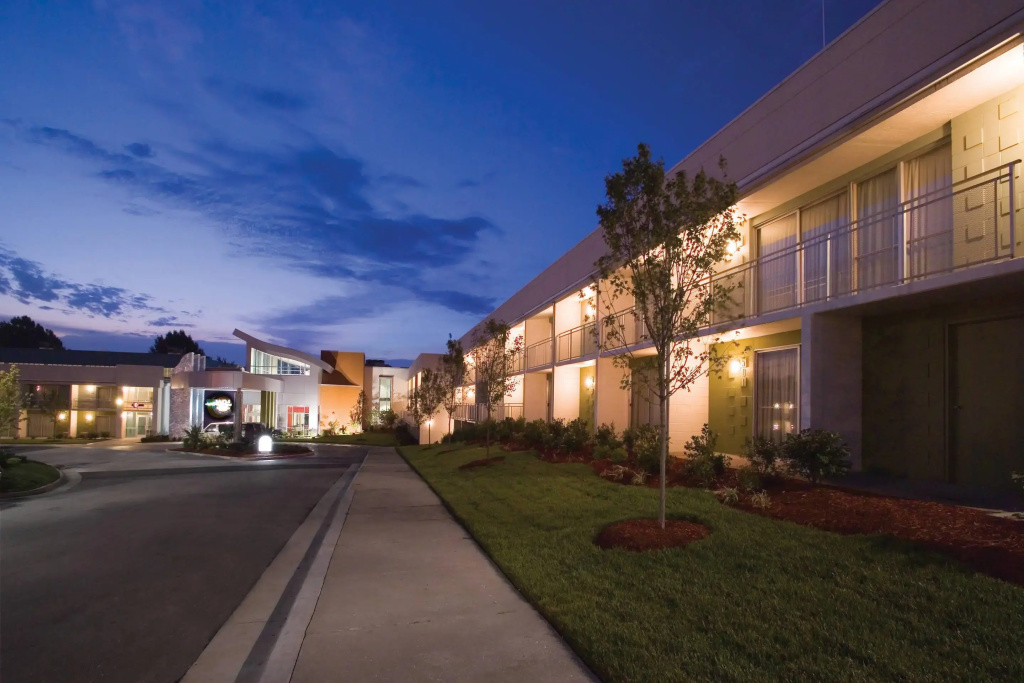 photo 1 of Oasis Hotel & Conv. Center, an Ascend Collection Hotel
