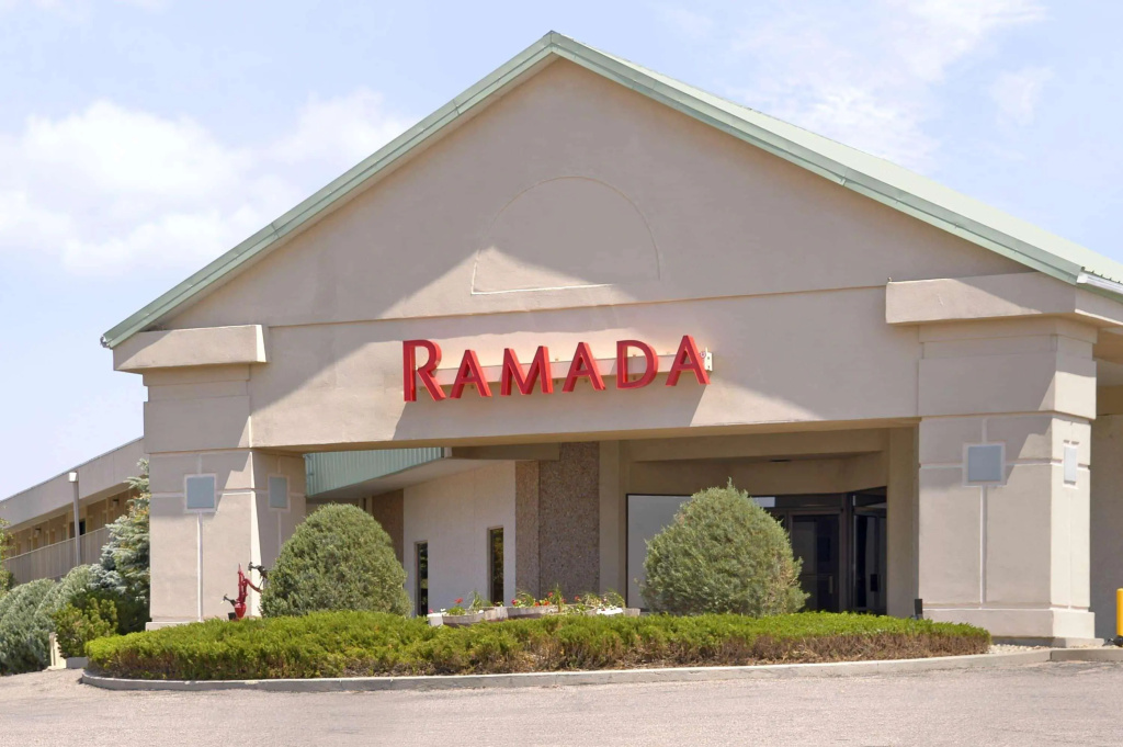 photo 1 of Ramada by Wyndham Sterling