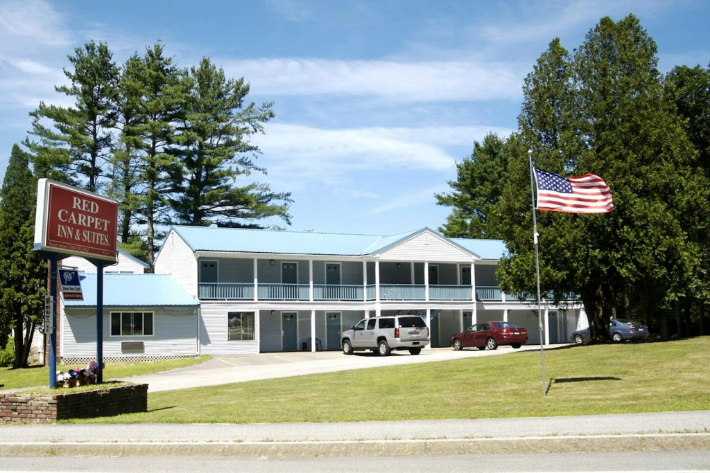 photo 1 of Red Carpet Inn & Suites
