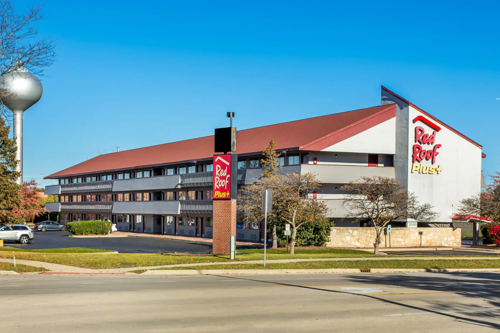 photo 1 of Red Roof Inn PLUS+ Chicago - Hoffman Estates