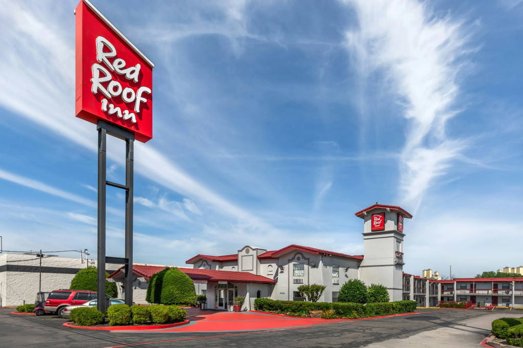 photo 1 of Red Roof Inn North Dallas - Park Central