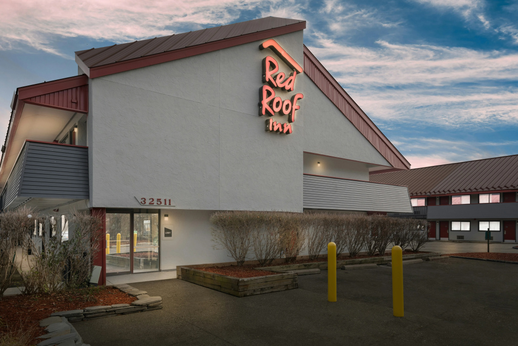 photo 1 of Red Roof Inn Detroit - Royal Oak/ Madison Heights