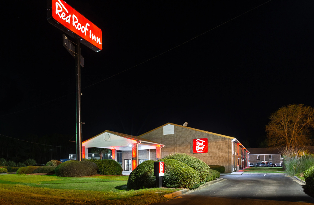 photo 1 of Red Roof Inn Hardeeville