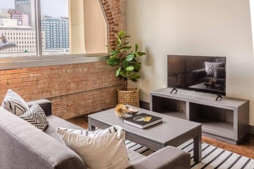 photo 1 of Relaxing 1 Bed, 1 Bath Dallas Downtown Apartment