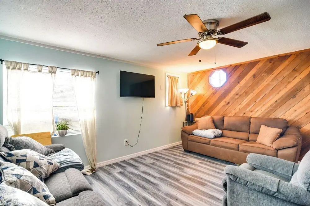 photo 1 of 3 Mi to Beach: Remodeled Seminole Apt w/ Yard!