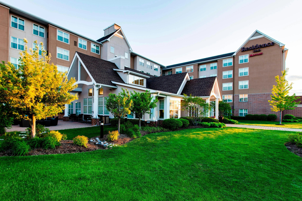 photo 1 of Residence Inn Marriott Chicago Midway